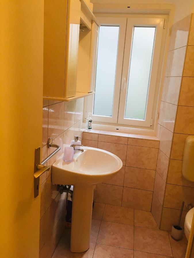 Apartment Filipas Крес Екстериор снимка