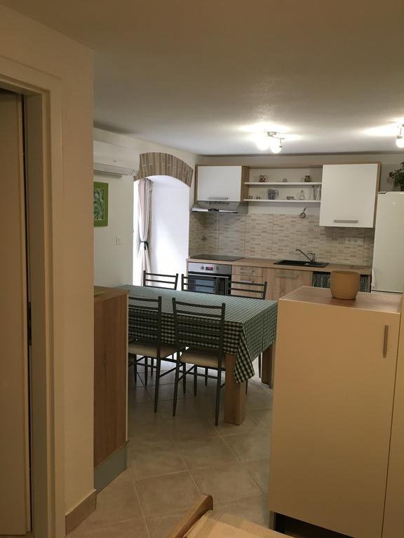 Apartment Filipas Крес Екстериор снимка